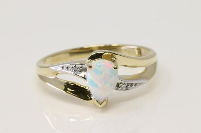 10Kt Yellow Gold Opal / Diamond Ring.