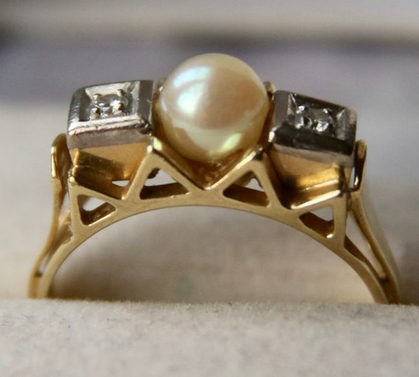 14 kt. Yellow gold - Antique ring sea/salty Pearl - Diamonds, early Germany.