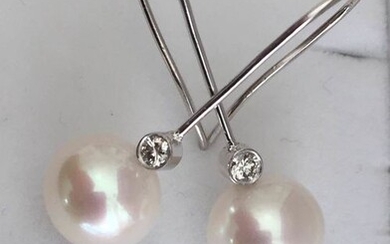 18 kt. Freshwater pearls, 11.1mm - Earrings - Diamonds