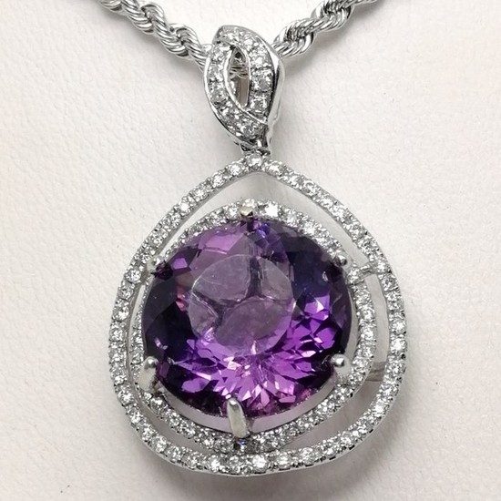 18 kt. Gold - Necklace with pendant - 10.10 ct Amethyst - Diamonds