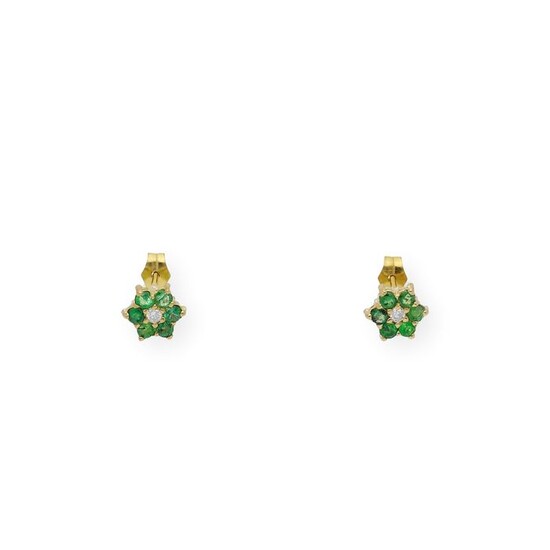 18 kt. Yellow gold - Earrings - 0.10 ct Diamond - Emerald
