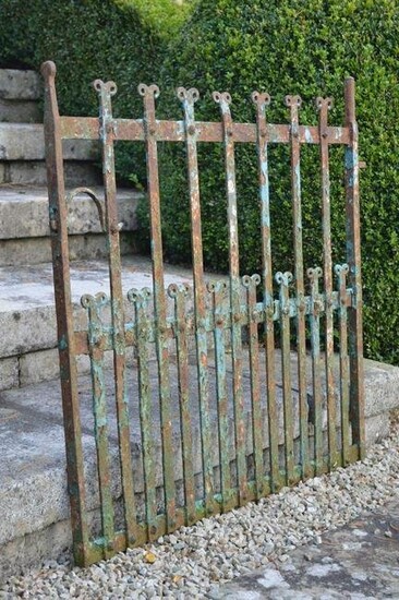18TH-CENTURY FORGED IRON GARDEN GATE
