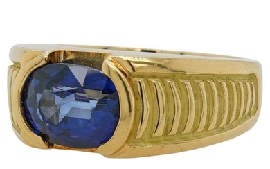 18k Gold and Sapphire Ring