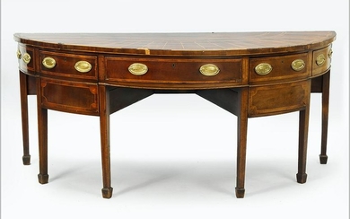 An Early 19th Century American Hepplewhite Inlaid