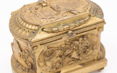 Jewellery chest with the "Fables de la Fontaine"- Gilted copper - ca. 1870-1880