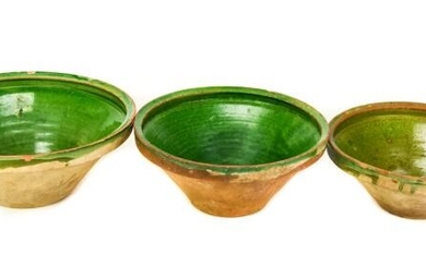3 Antique Green Ceramic Nesting Bowls