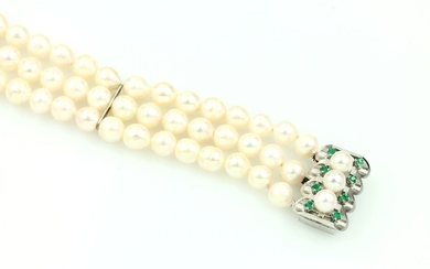 3-rowed bracelet with cultured pearls, clasp 14...