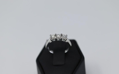 .950 Platinum Diamond ring (1.02ctw)
