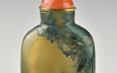 A 19TH CENTURY CHINESE DENDRITIC AGATE SNUFF BOTTLE