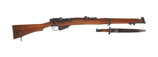 A .303 (British) 'SMLE Mk.III' bolt-action service rifle by Lee-Enfield, no. 1870