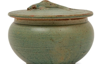 A Celadon Glazed Pottery Covered Jar