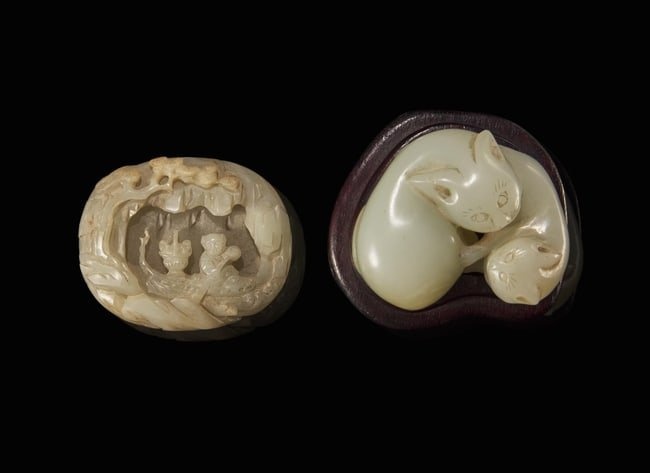 A Chinese carved jade plaque and a "Cats" pendant, Qing dynasty 玉牌飾與