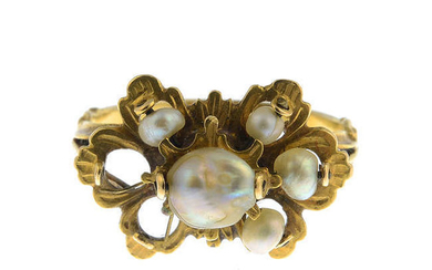 A Georgian gold pearl and seed pearl floral dress ring.