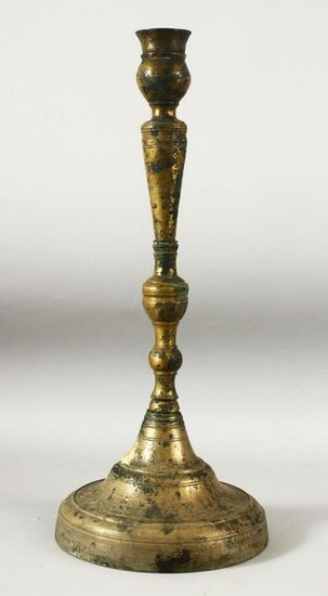 A LARGE 17TH/18TH CENTURY OTTOMAN BRONZE CANDLESTICK