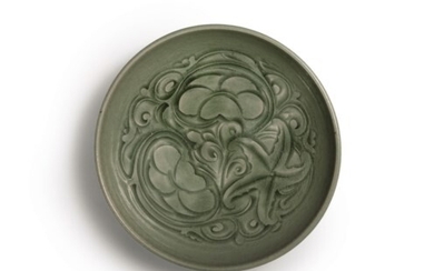 A LARGE CARVED YAOZHOU BOWL, NORTHERN SONG DYNASTY (960-1127)