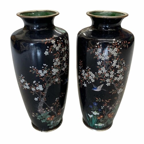 A PAIR OF JAPANESE MEIJI PERIOD SILVER WIRE CLOISONNÉ VASES ...