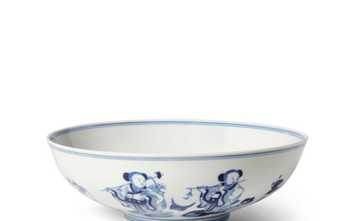 A blue and white 'Eight Immortals' bowl