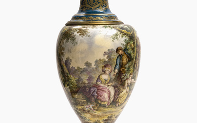 A decorative vase - Historicism, circa 1900