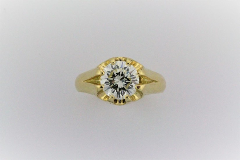 A gentleman's 18 carat gold diamond ring, gypsy set, approxi...