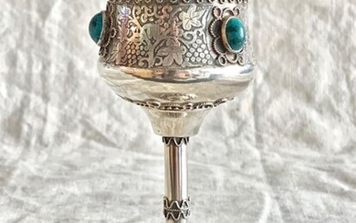 A magnificent kiddish goblet - gold gilded - etching work - malachite stone - .925 silver - Bezalel school - Israel - Mid 20th century
