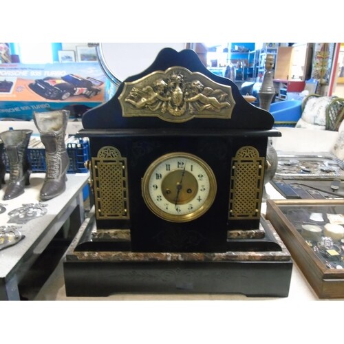 A quality French slate & marble mantle clock working with ke...