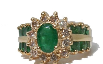 ADL - 14 kt. Gold, Yellow gold - Ring, Total about 1.50 carats Emerald - Diamonds, Emeralds
