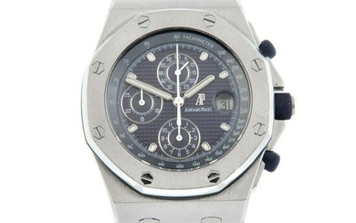 AUDEMARS PIGUET - a Royal Oak Offshore chronograph bracelet watch. Stainless steel case. Case width