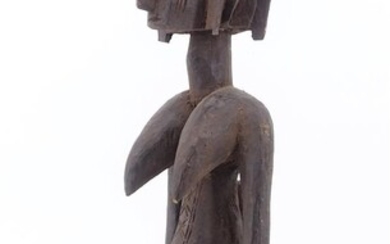 (-), Afrikaanse houten sculptuur met afbeelding van zittende...