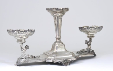 An Edward VII Silver Table Centre Piece, by Horace...