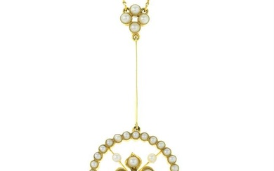An Edwardian 15ct gold split pearl drop pendant, on an integral trace-link chain.