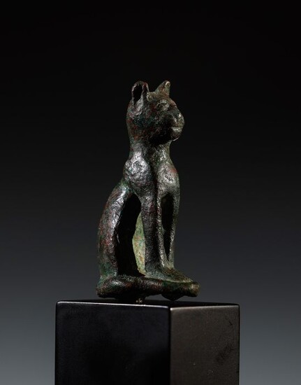 Ancient Egyptian Bronze Bastet - 11×5×11 cm - (1)