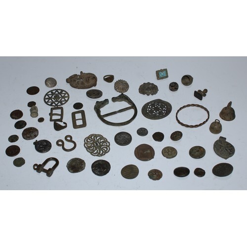 Antiquities and Coins - mainly metal detecting finds, includ...
