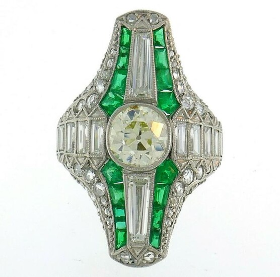 Art Deco Diamond Emerald Platinum RING Antique