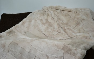 Artisan Furrier - Chinchilla Rex Blanket, Decorative object - Made in: Greece