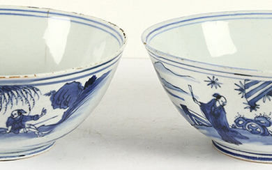 Asia / Asiatica - Two Chinese porcelain bowls with decor of fishermen and figures in landscape, one marked Chenghua, both Transition period, circa 1640 - Diam. 22 cm, hairlines and chip