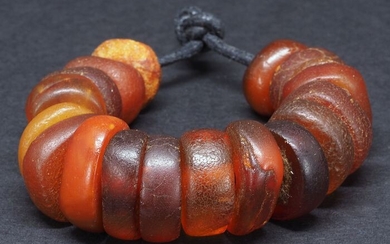 Beads (18) - Amber - Morocco - 17th - 18th century