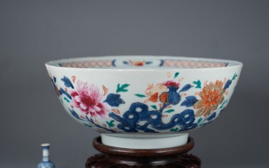 Bowl - Large Bowl - Pomegranate and Peonies on Pierced Rock in Landscape - Doucai - Porcelain