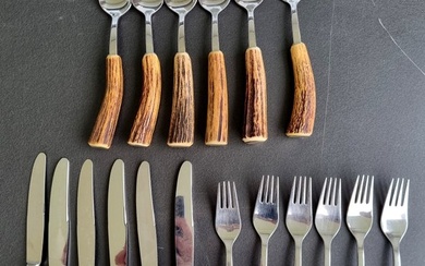 Carl Mertens Solingen - Table service - Carl Mertens Solingen - Hunting - Cutlery set with staghorn handles for 6 people - Steel