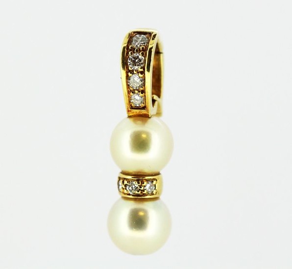 Cartier - 18 kt. Freshwater pearls, Yellow gold - Pendant - Diamonds