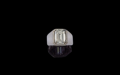 Diamantsolitär im Smaragdschliff 3,39 ct