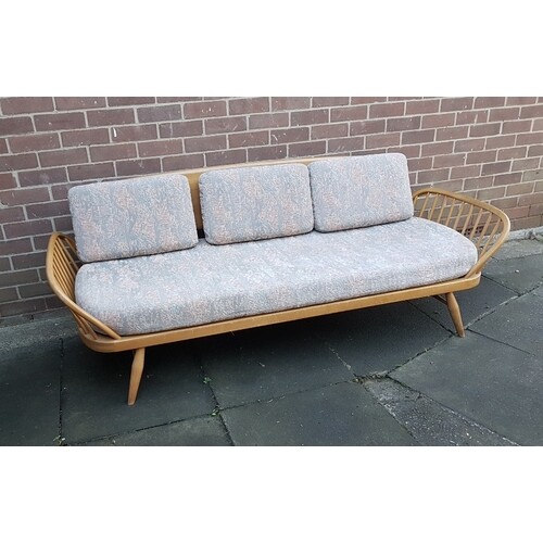 Ercol Elm and Beech Model 355 Studio Surfboard Couch. Couch ...