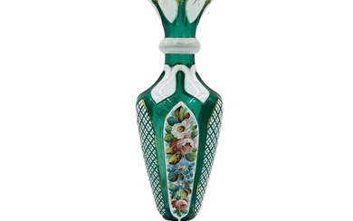 GREEN AND WHITE BOHEMIAN FLASHED GLASS VASE, 19TH CENTURY...