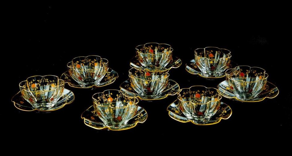 Gilt-glass entremet bowls with saucers (16pcs)