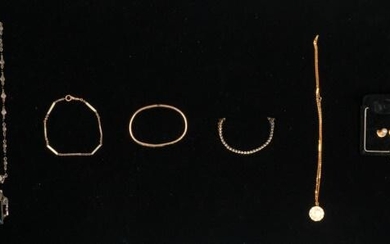 Grouping of Jewelry