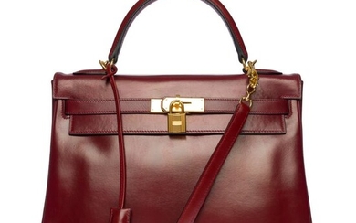 Hermès - Kelly 32 retourné bandoulière en cuir box rouge H, garniture en métal plaqué or Crossbody bag