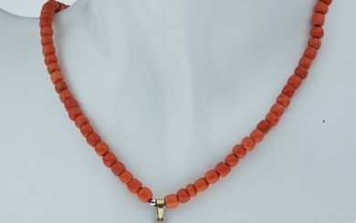 Kruis - 18 kt. Yellow gold - Necklace Blood coral - Diamonds