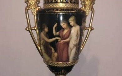 LARGE 19TH C. ROYAL VIENNA VASE AND COVER