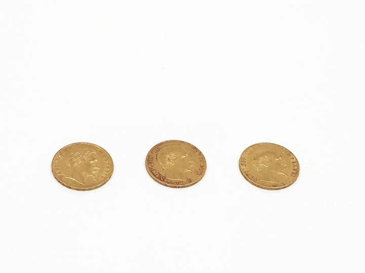 LOT de pièces d'or comprenant : DEUX 20 francs or …
