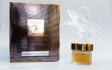 Lalique parfums - "L'Aigle" - (2003) Flacon mascotte en cristal massif incolore dépoli pressé moulé,...