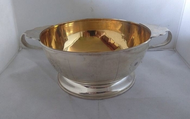 Large round centerpiece footed bowl- .800 silver, with gilt interior- Giuseppe Silva - Milano- Italy - Mid 20th century